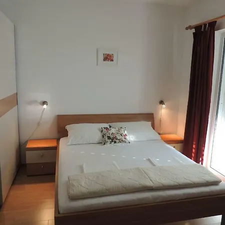 Miro Apartment *
